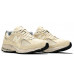 Кроссовки New Balance 2002R Bone